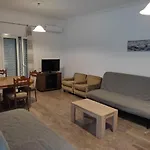 Steve Apartments